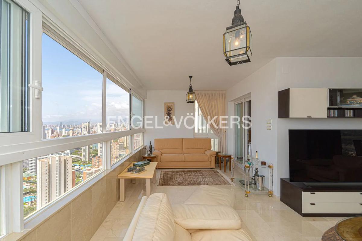 Продажа дуплекса на Avenida Ametlla de Mar, 17, Бенидорм photo 4