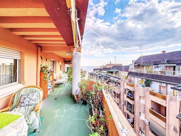 Penthouse for sale at  Calle del Marqués de Comillas, Benidorm photo 1
