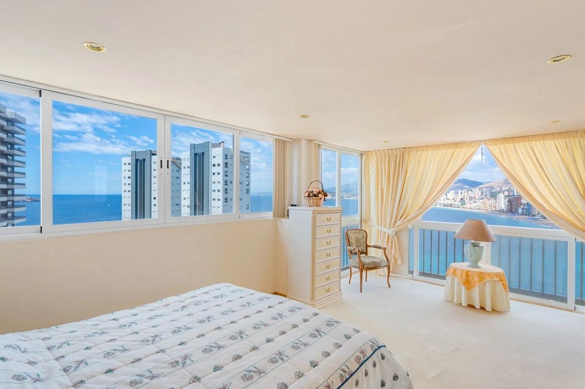 Sale of apartment in Barrio Zona Sierra Helada, Benidorm
 photo 3