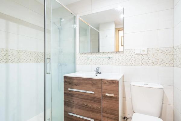 Apartment for sale in  Calle d'Alacant, Benidorm photo 3