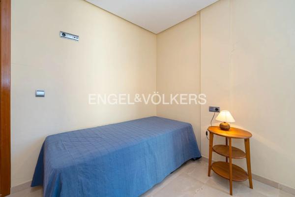Venta de piso en Avenida del Municipi, 6, Benidorm
photo 1