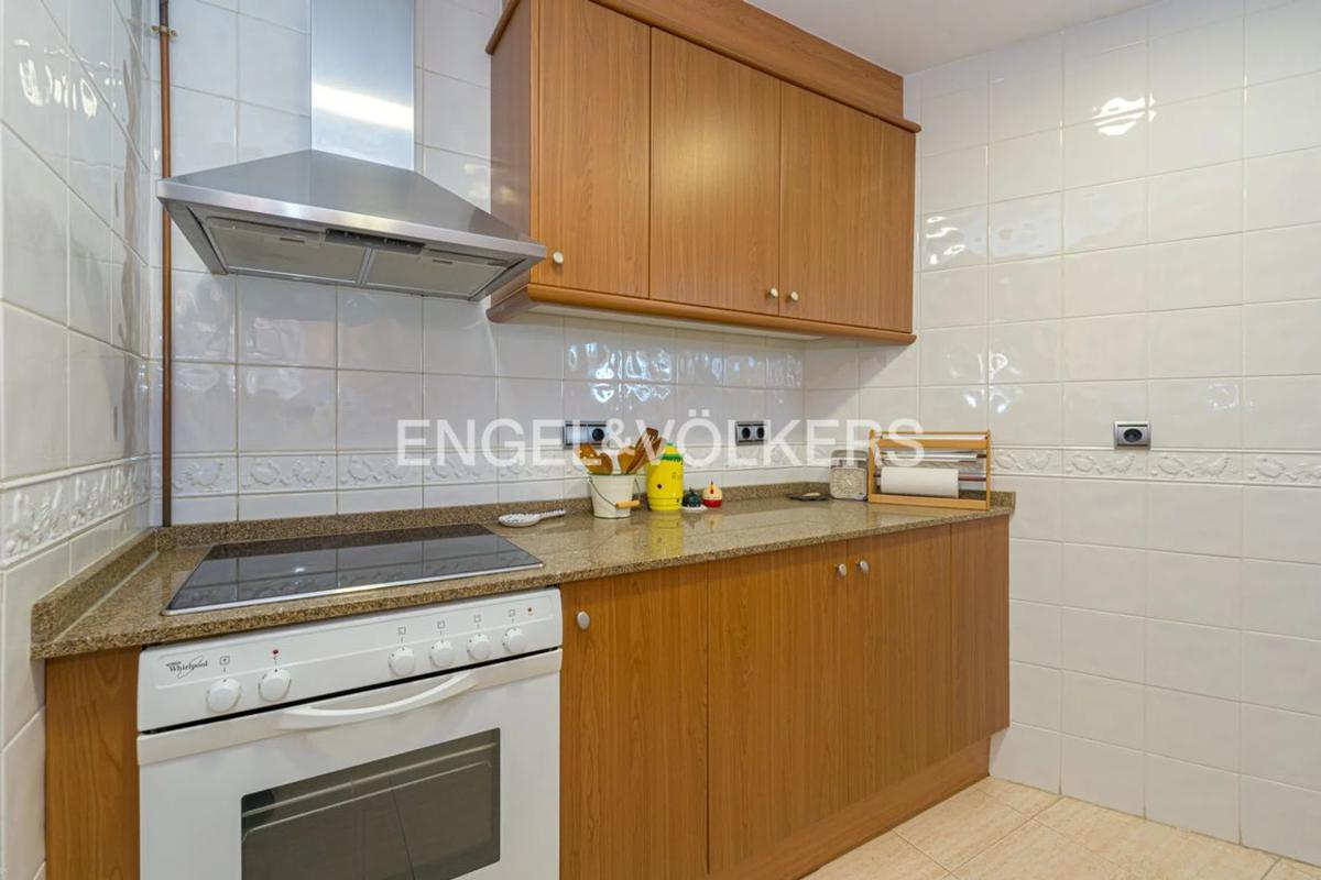 Продажа квартиры на Avenida del Municipi, 6, Бенидорм
photo 2