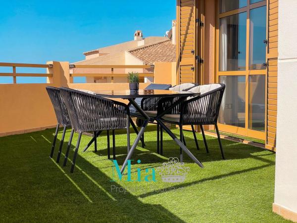 Дуплекс на продажу в Golf Bahía, Финестрат photo 4