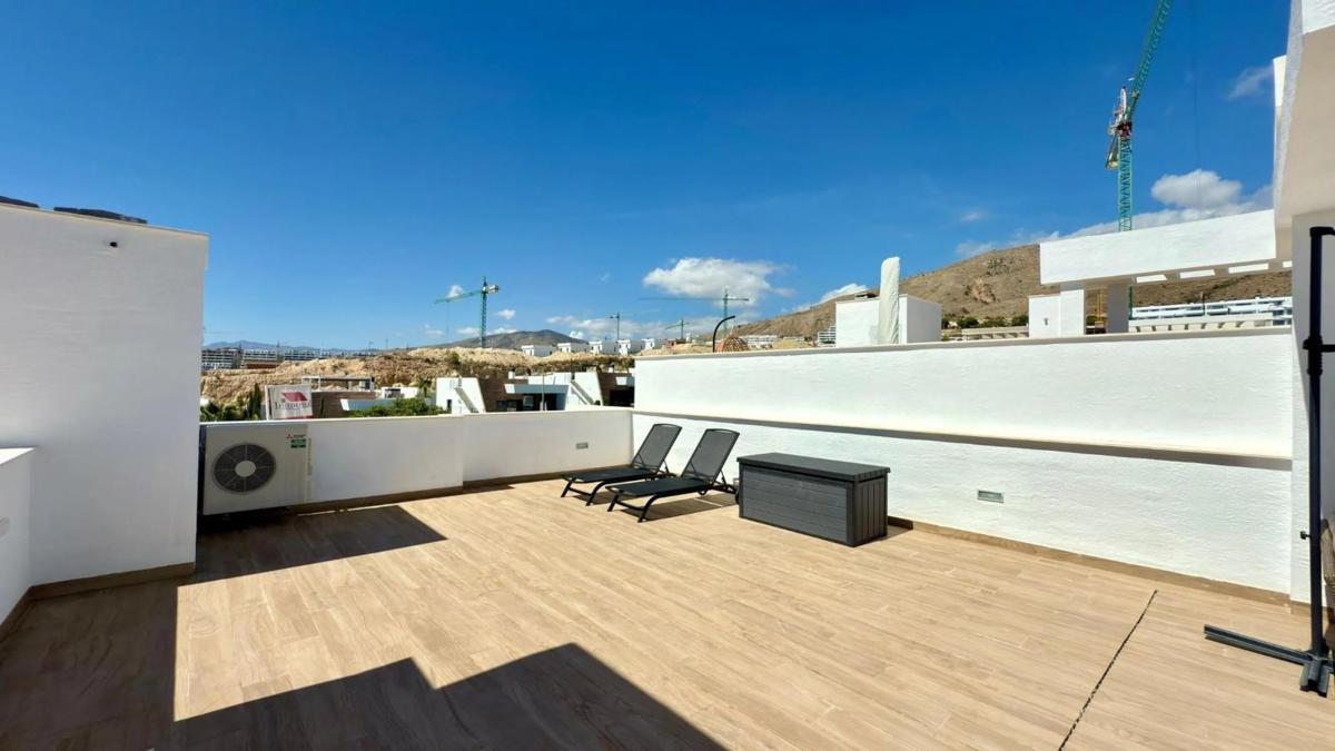 Venta de duplex en Calle d'Argentina, 4 U, Finestrat photo 3