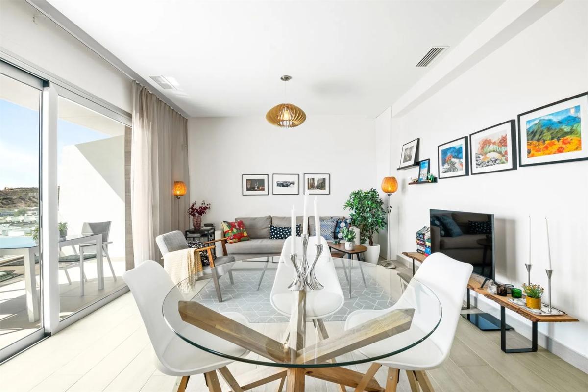 Sale of apartment in Calle de Puerto Rico, Finestrat
photo 2