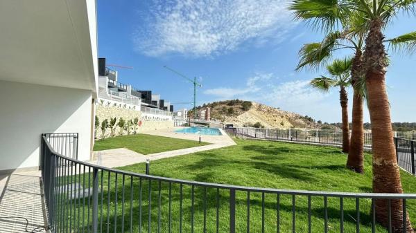 Квартира на продажу на Balcón de Finestrat-Terra Marina, Финестрат thumbnail 1