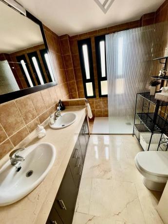 Дуплекс на продажу в Golf Bahía, Финестрат photo 4