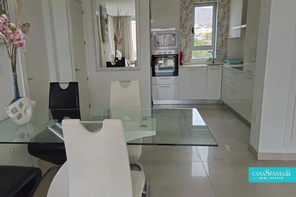 Sale of apartment in Cala de Finestrat, Finestrat
photo 2