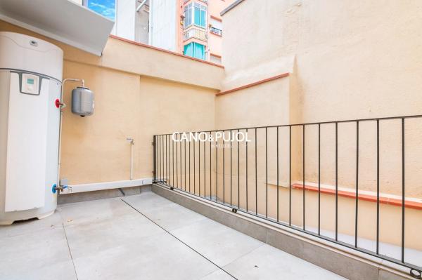 Частный шале на продаже в  Calle Baixada de Sant Joan, 31, Руби photo 1