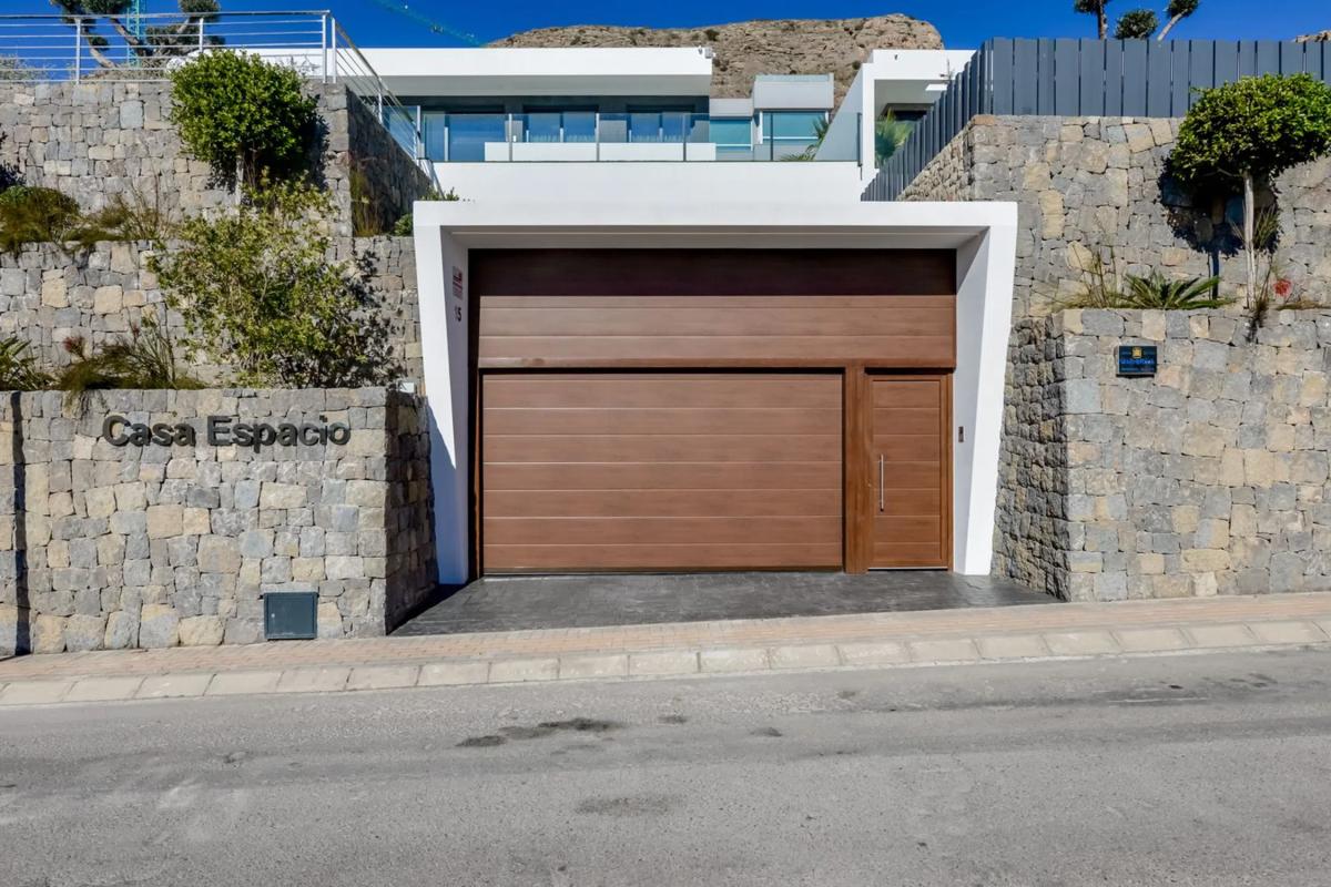 Obra nueva Villas Montroyal Fase III en Finestrat (Revista) photo 2
