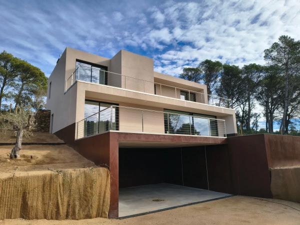 Promotion Josep Neras new development in Begur photo 1