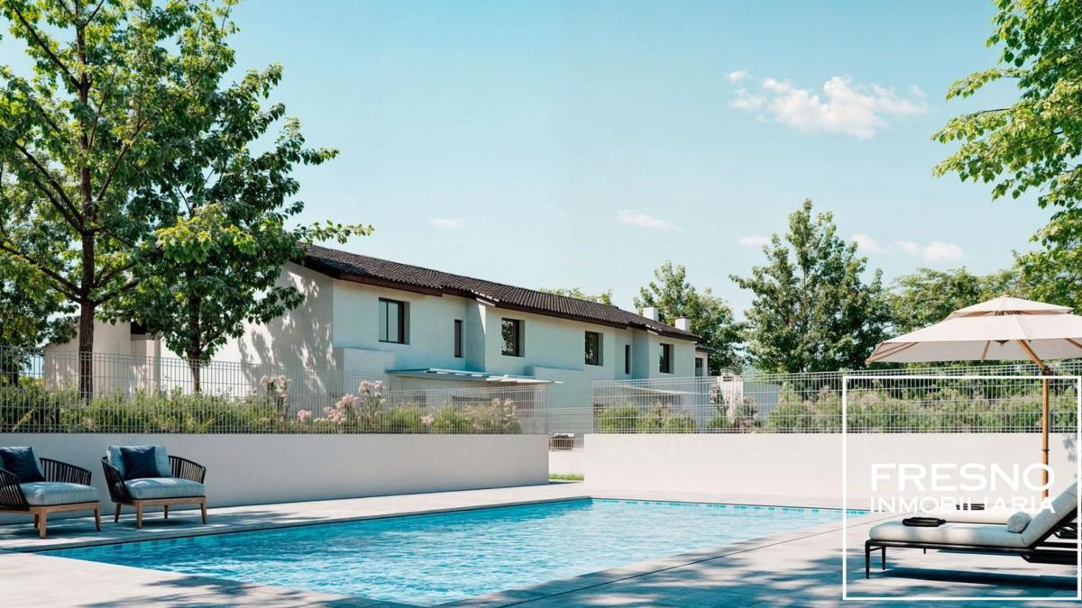 Venta de chalet adosado en Calle Gregorio Ordóñez, 65 , Algete photo 4