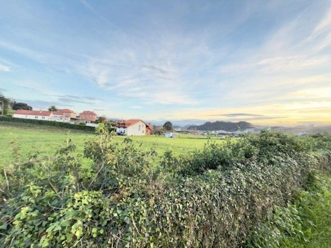 Sale of townhouse in Calle La central, 1 , Camargo photo 2