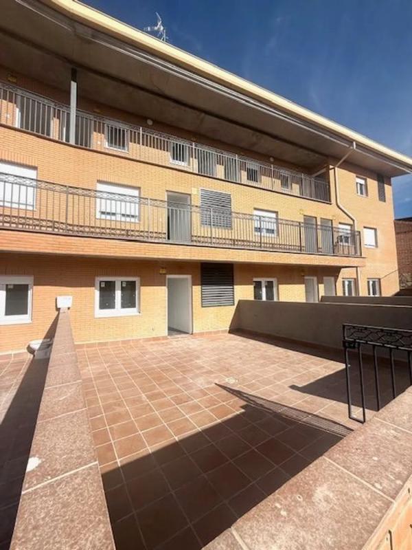 Obra nueva Edificio Méntrida en Méntrida (Revista) photo 2