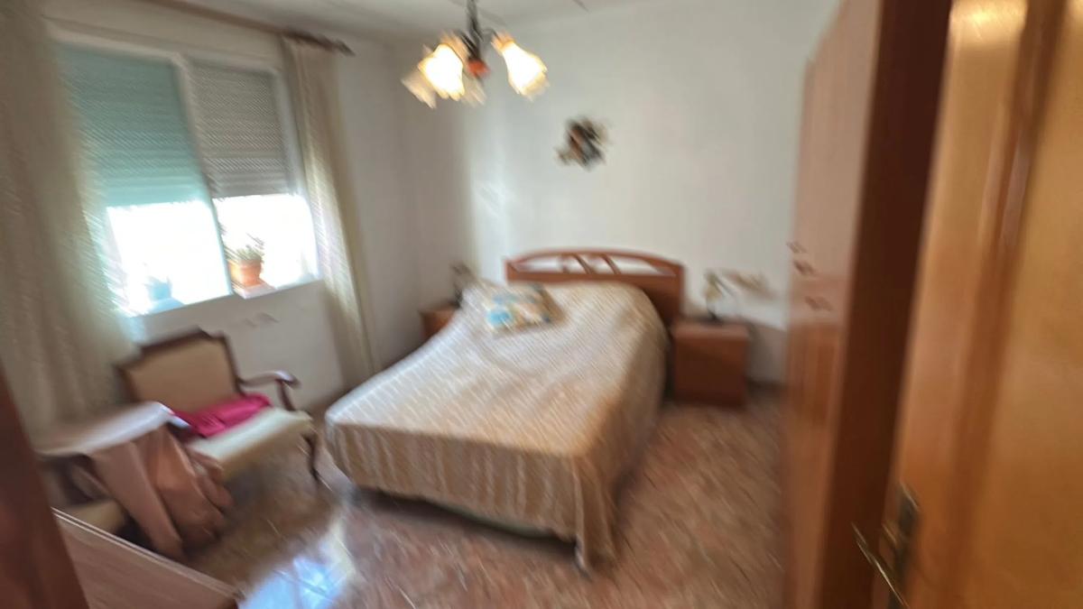 Venta de chalet adosado en  Calle Castell , Guardamar del Segura photo 5