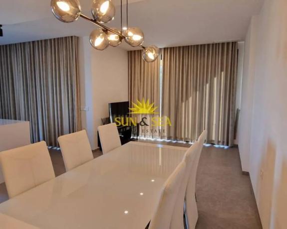 Ático en venta en Barrio Las Colinas Golf, Orihuela photo 1