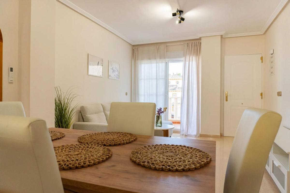 Venta de piso en Calle Castillo de la Torre Grosa, Orihuela
photo 3