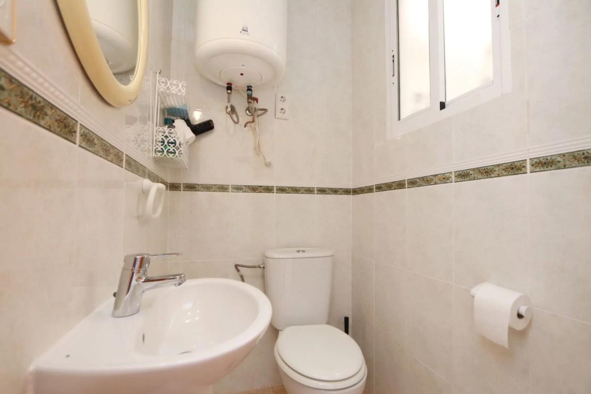 Venta de chalet adosado en Calle Jalón , Orihuela photo 4
