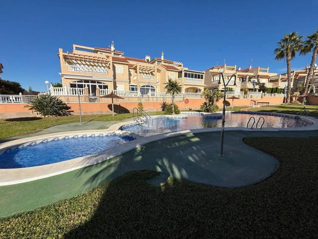 Sale of apartment in Barrio Zeniamar-Horizonte-La Campana, Orihuela
 photo 2