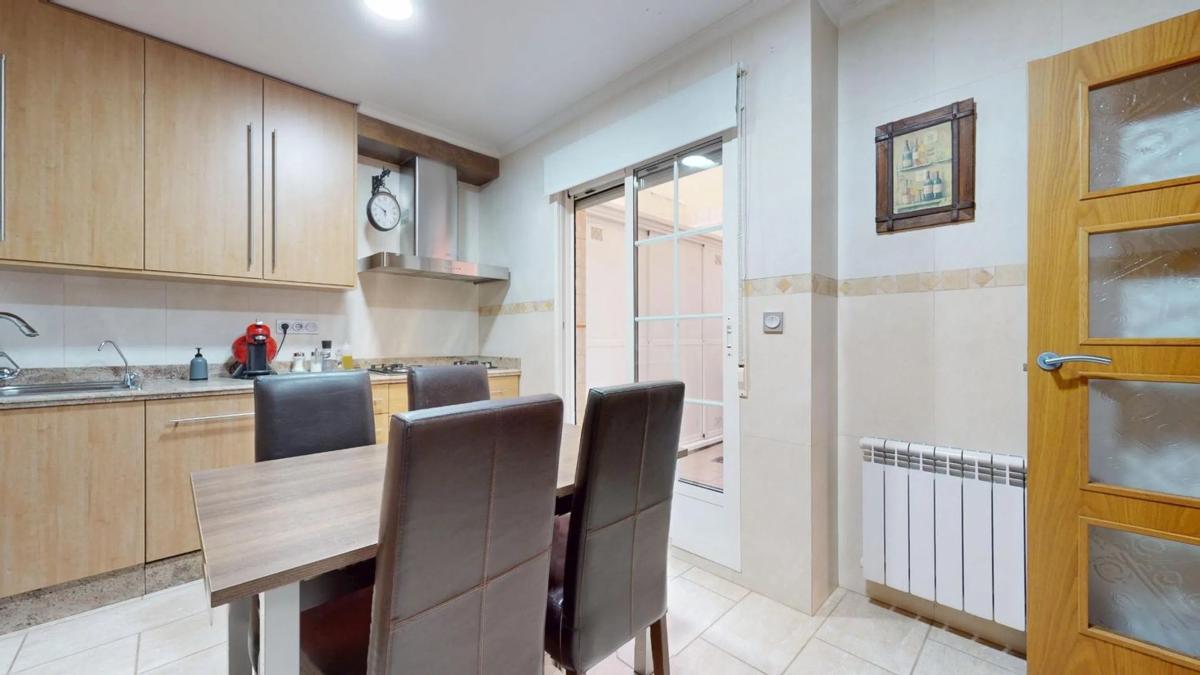 Sale of townhouse in  Calle Bécquer , Pilar de la Horadada photo 2