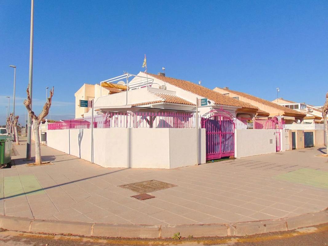 Properties for sale and rent in Spain photo 2