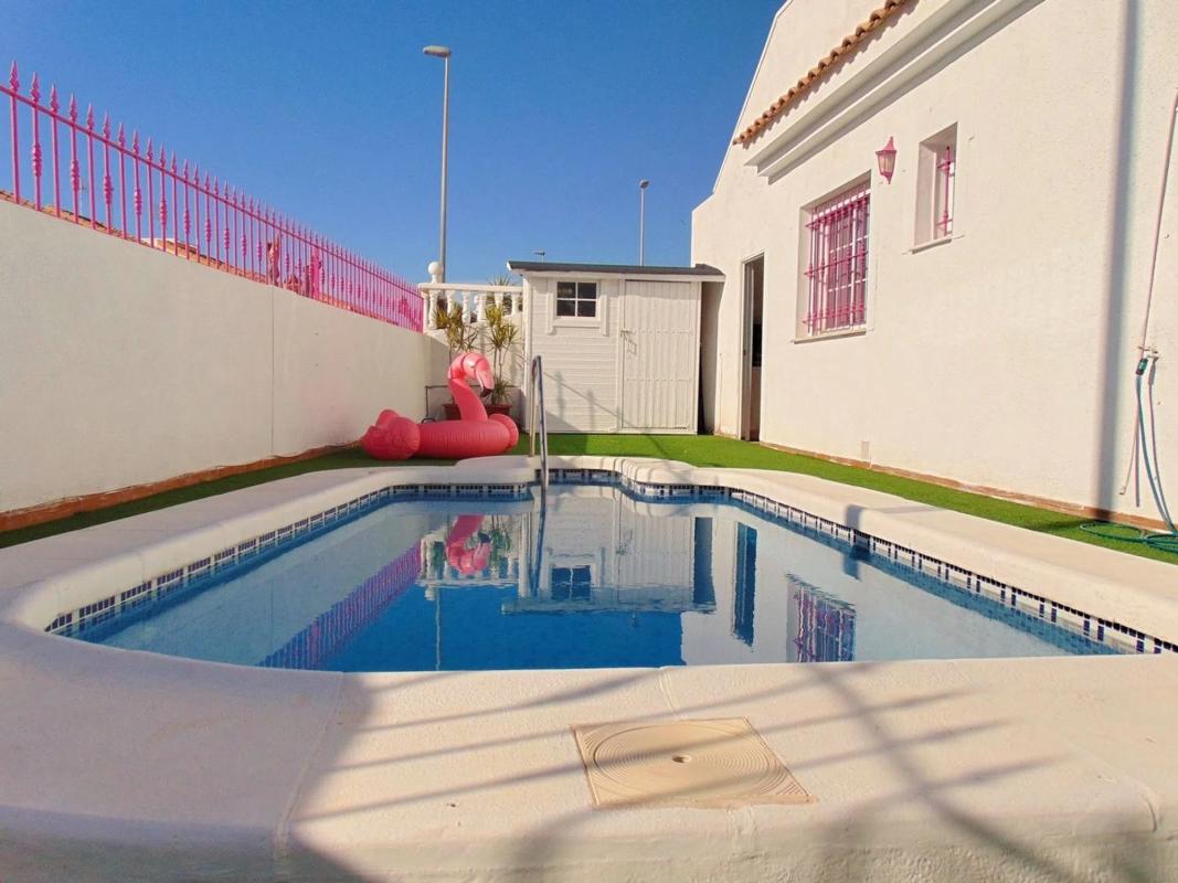 Properties for sale and rent in Spain photo 4