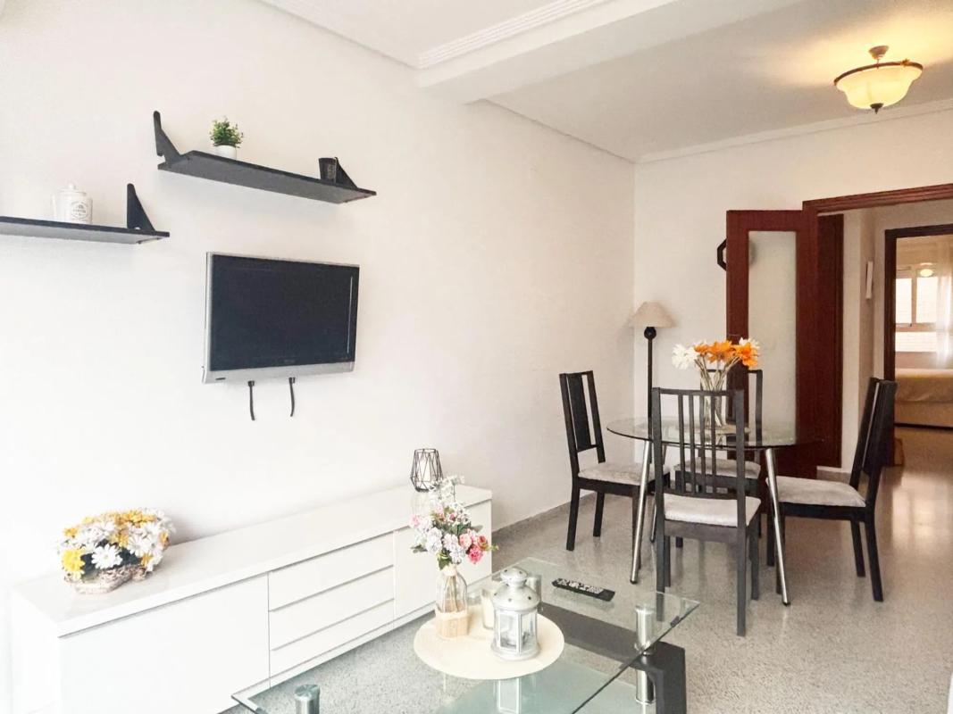 Продажа квартиры на Calle Juan XXIII, Сан-Мигель-де-Салинас
photo 2