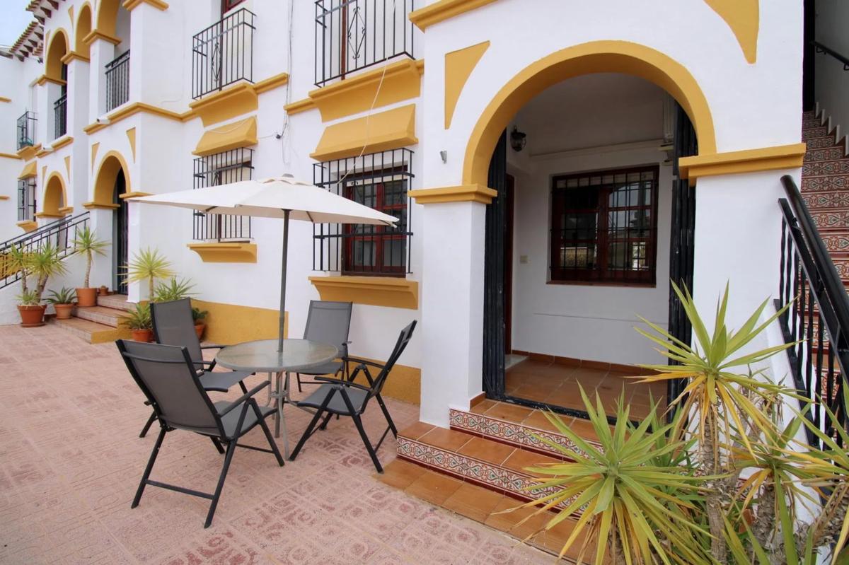 Продажа квартиры на San Miguel de Salinas, Сан-Мигель-де-Салинас
photo 1