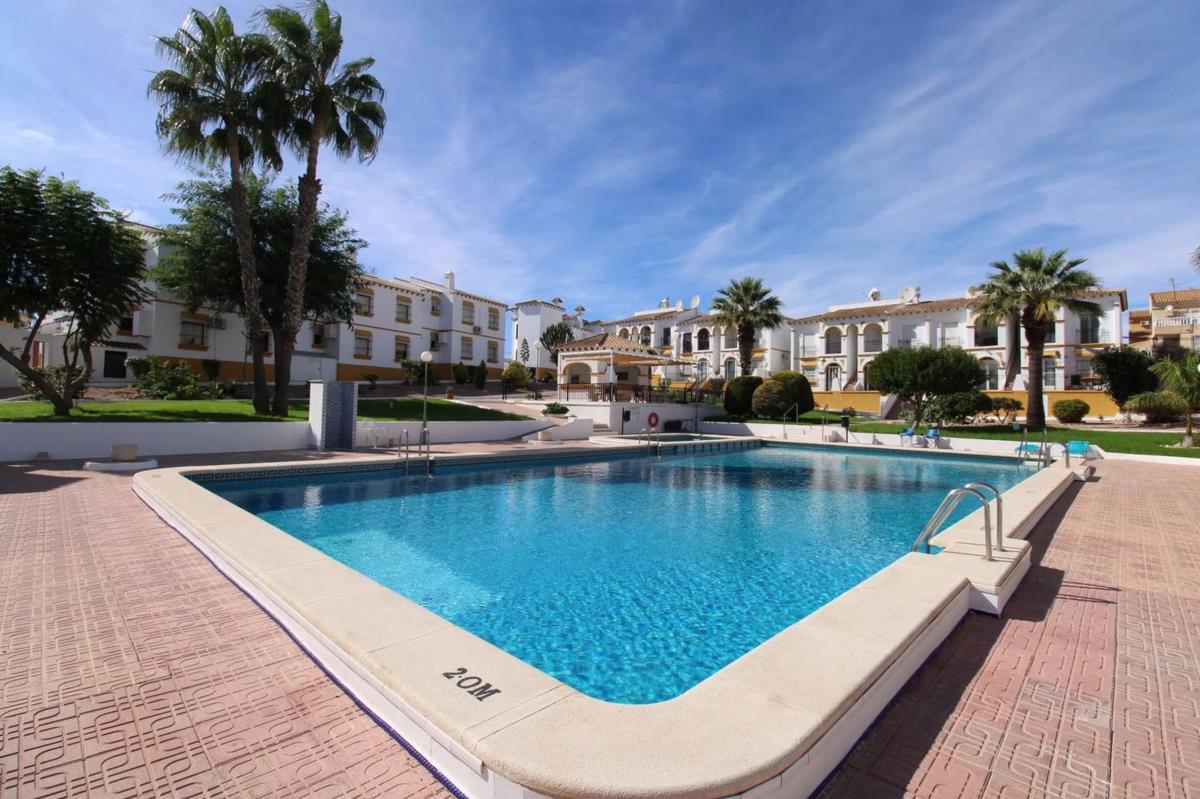 Продажа квартиры на San Miguel de Salinas, Сан-Мигель-де-Салинас
photo 2