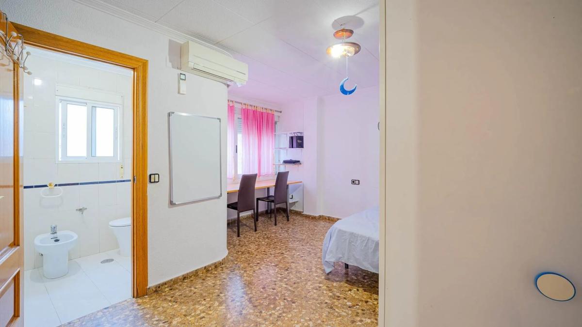 Sprzedaż szeregowego domku w Calle Patricio Perez, 117 , Torrevieja photo 1