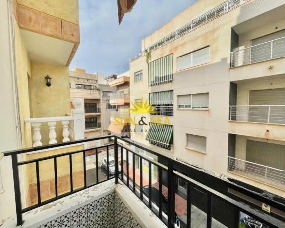 Piso en venta en Barrio Centro - Muelle Pesquero, Torrevieja
photo 1