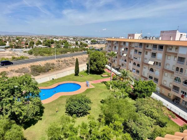 Ático en venta en  Barrio Parque de las Naciones, Torrevieja photo 1