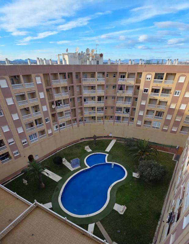 Venta de piso en CL SAN JULIAN, Torrevieja
 photo 4
