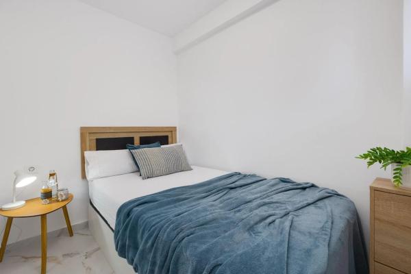 Piso en venta en Barrio Cabo Cervera, Torrevieja
thumbnail 1