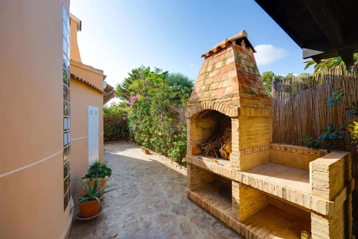 Venta de chalet independiente en Calle de los Hibiscus, Torrevieja
 photo 2
