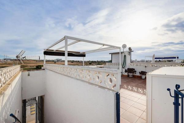 Chalet wolnostojący na sprzedaż w Barrio La Siesta - El Salado - Torreta, Torrevieja photo 1