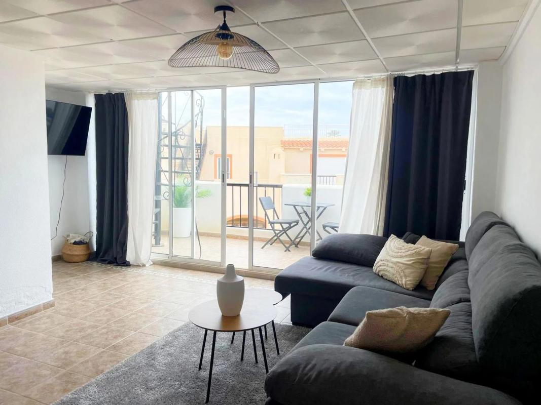 Sale of townhouse in Avenida Alfredo Nobel, 55 , Torrevieja photo 3