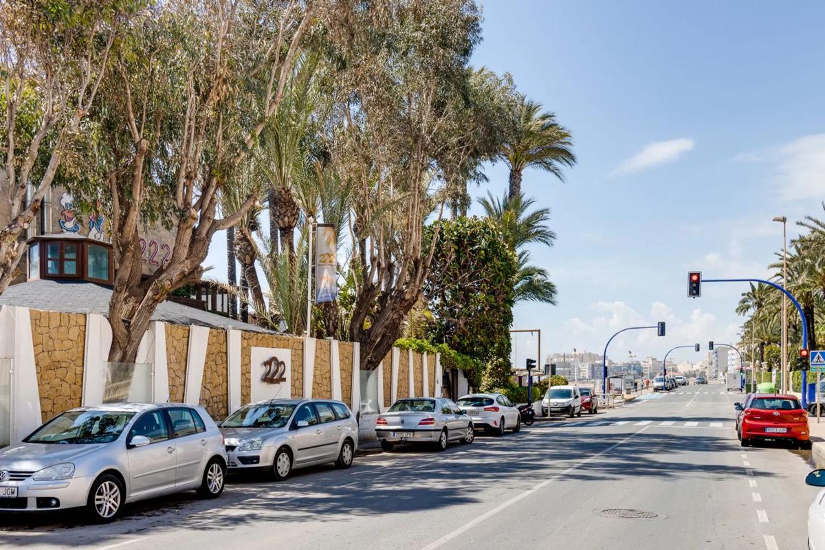Sale of apartment in Calle Tomas Valcarcel, 17, Torrevieja
 photo 5