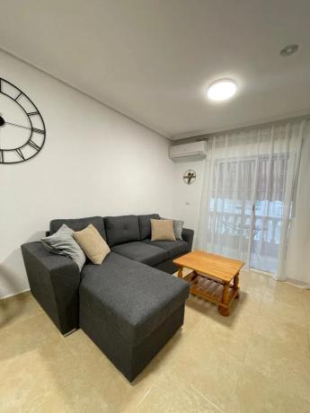 Piso en venta en Calle Fragata, 16, Torrevieja
photo 1