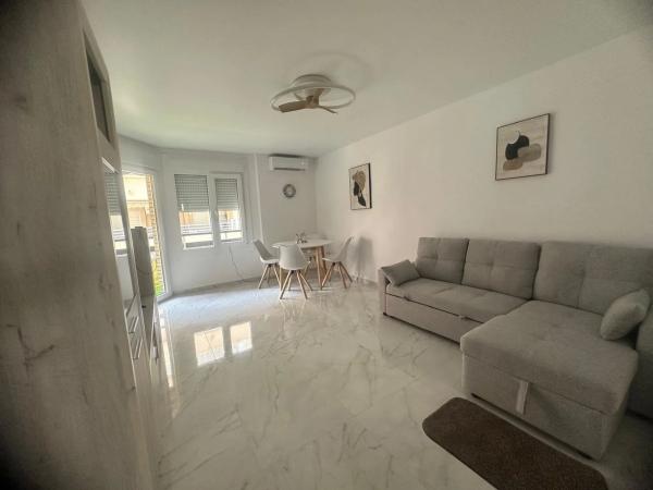 Квартира на продажу на  Calle Bergantin, Торревьеха photo 2