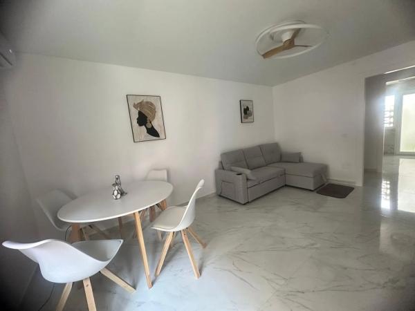 Квартира на продажу на  Calle Bergantin, Торревьеха photo 3