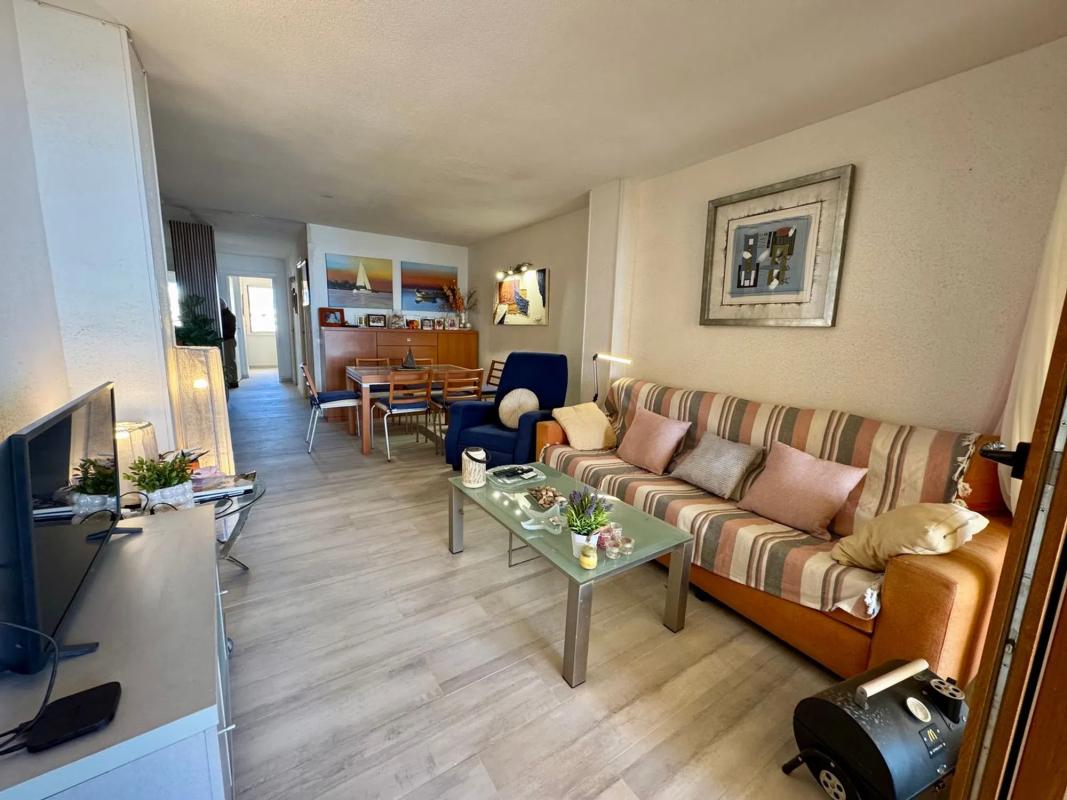 Sale of apartment in Avenida de los Marineros, 15, Torrevieja
 photo 4