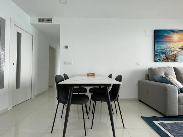 Piso en venta en Calle Mar Llana, 2, Torrevieja
 photo 1