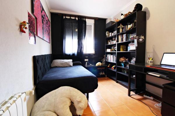 Chalet independiente en venta en Barrio Zona Universidad, Elche / Elx
 photo 1