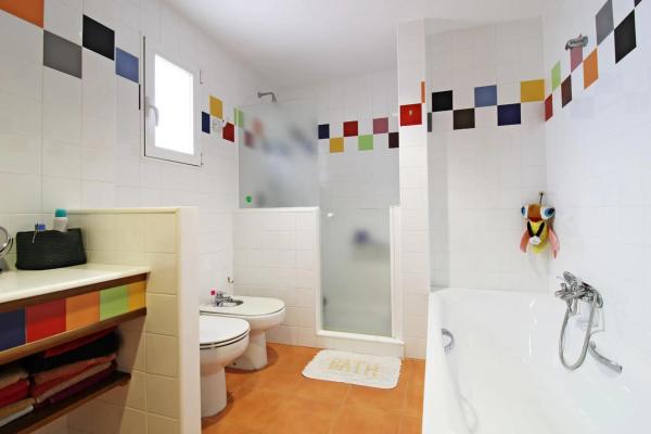 Chalet independiente en venta en Barrio Zona Universidad, Elche / Elx
 photo 2