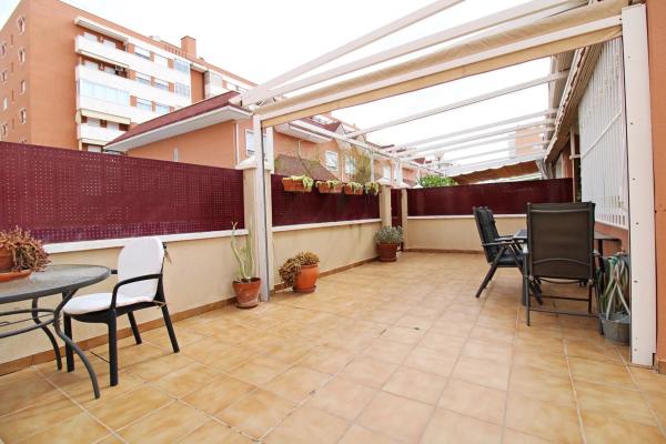 Chalet independiente en venta en Barrio Zona Universidad, Elche / Elx
 photo 3