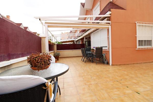 Chalet independiente en venta en Barrio Zona Universidad, Elche / Elx
 photo 4