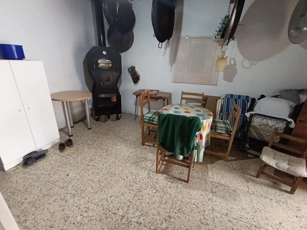 Sale of independent chalet in Calle Riu Xúquer, Elche / Elx
photo 3