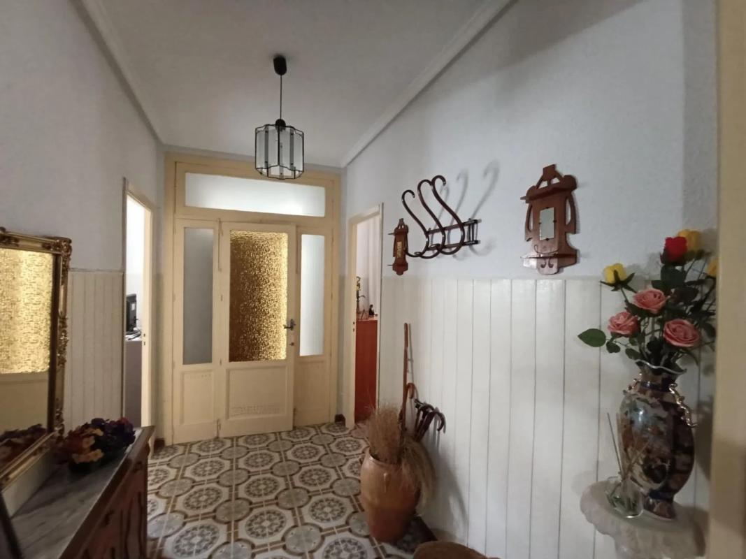 Sale of independent chalet in Calle Riu Xúquer, Elche / Elx
photo 5
