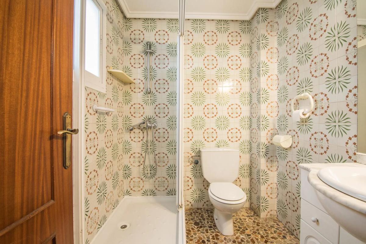 Venta de piso en CL POETA MIGUEL HERNANDEZ, Elche / Elx
photo 1